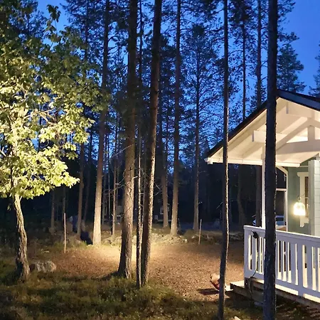 Hippu In Peaceful Location Near 木屋 Äkäslompolo