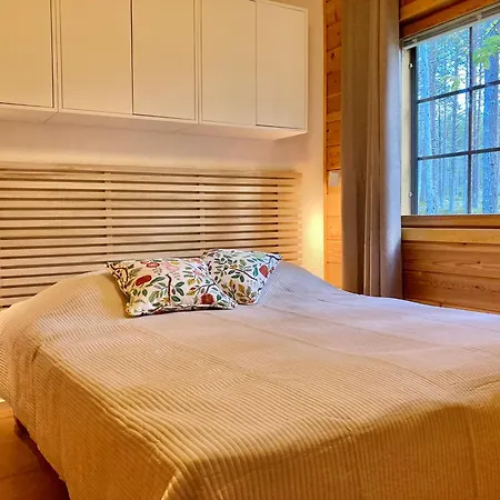 Hippu In Peaceful Location Near *