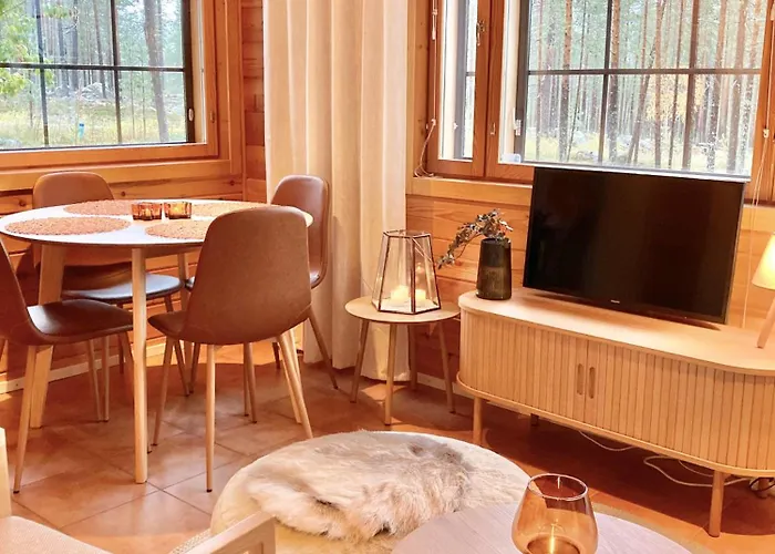 Chalet Hippu In Peaceful Location Near Äkäslompolo